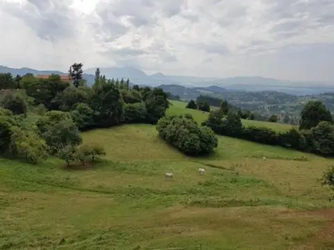Terreno en Lugo de Llanera